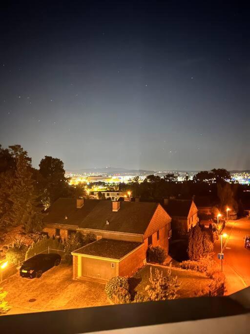 Dachwohnung In Flughafennaehe Kloten Exteriér fotografie