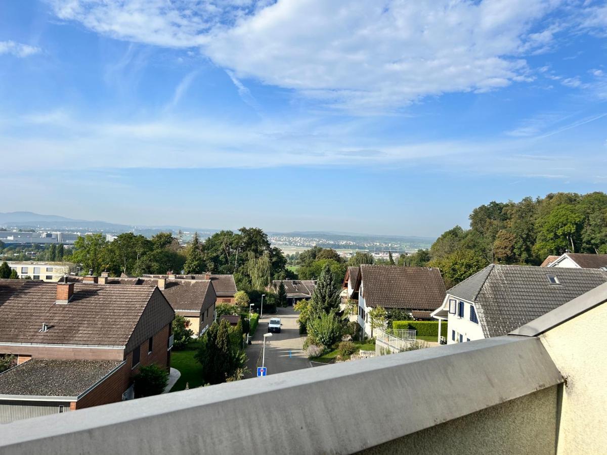 Dachwohnung In Flughafennaehe Kloten Exteriér fotografie